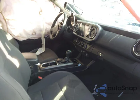 2018 Toyota Tacoma Trd Sport z USA, uszkodzony, nr VIN 5TFCZ5AN7JX129792